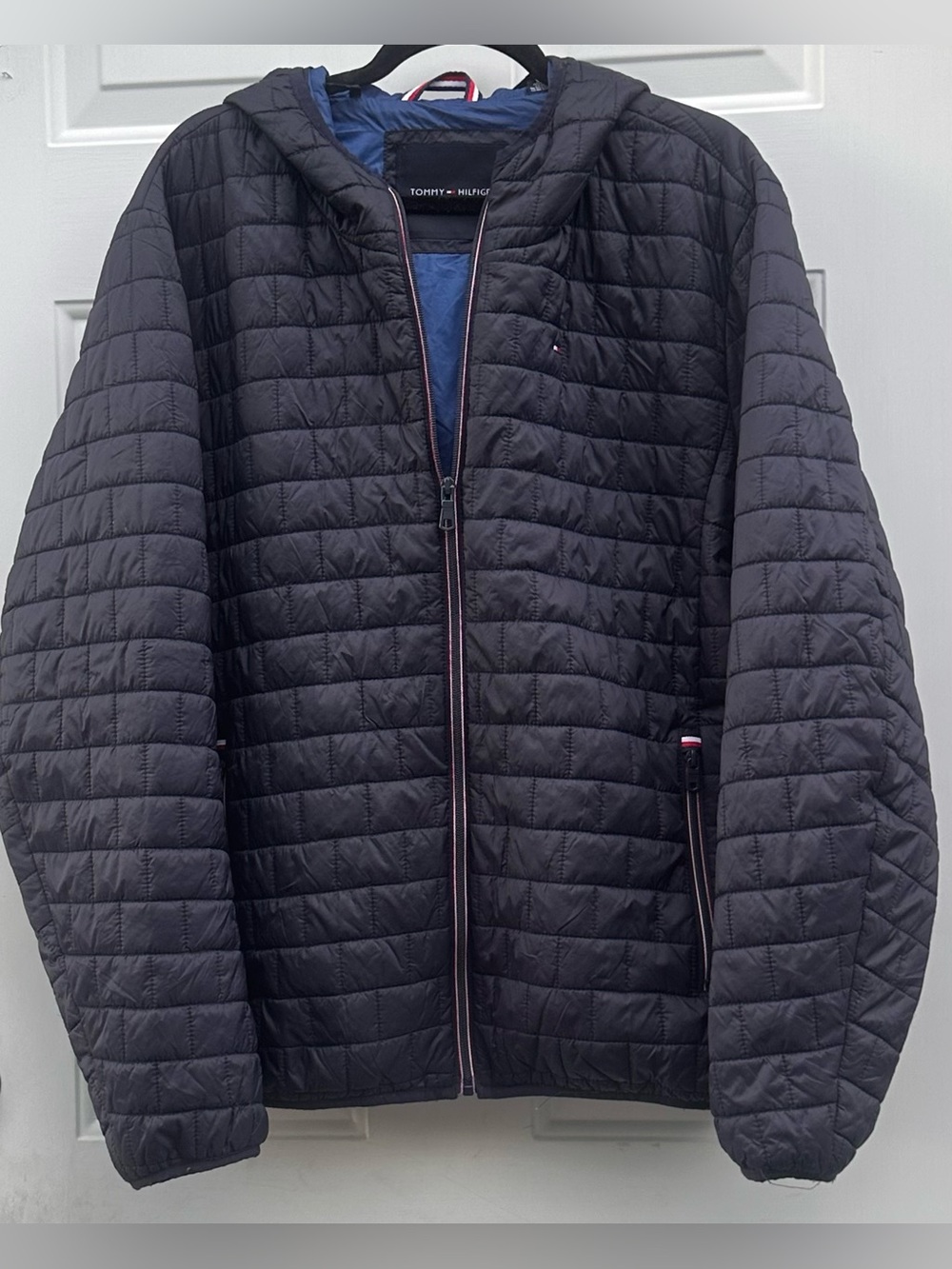 Tommy Hilfiger Men's Black Quilted Hooded Puffer Jacket
